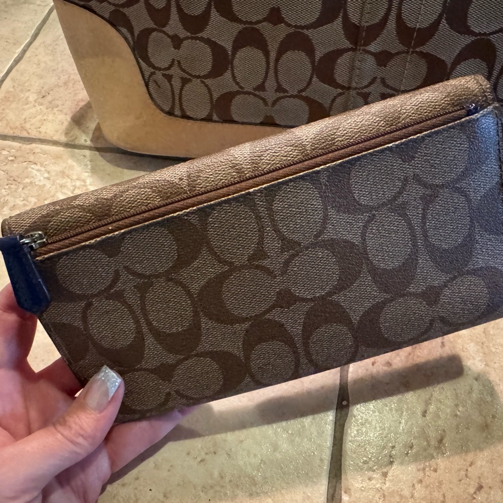 Coach Bundle! Brown and Tan Signature Canvas Tote, Wallet, Apple coin pouch! - Picture 7 of 14